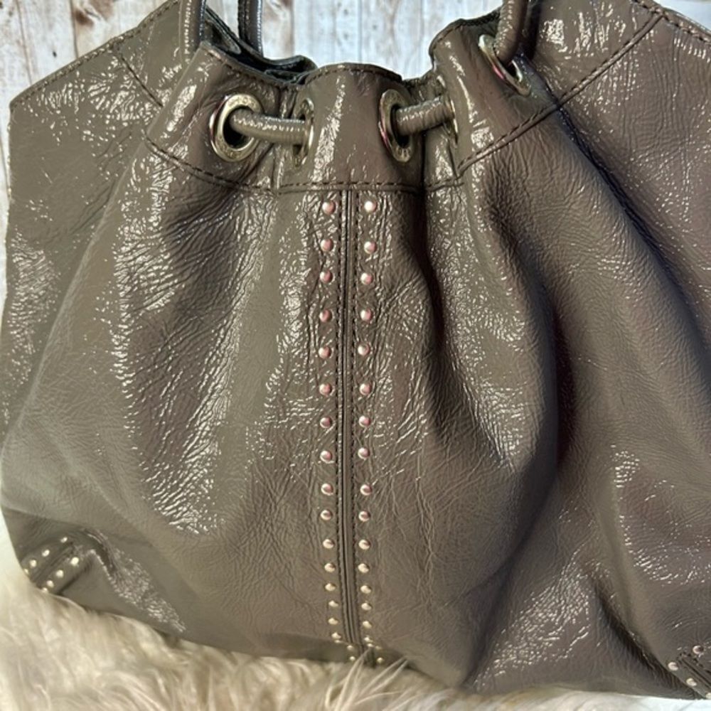 Michael Kors Large Drawstring Metallic Grey Pebbled Leather, Studded Tote EUC - Picture 10 of 10